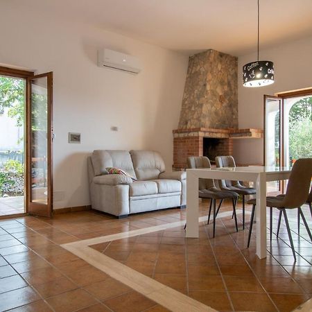 אוסטוני Villa Nicole מראה חיצוני תמונה
